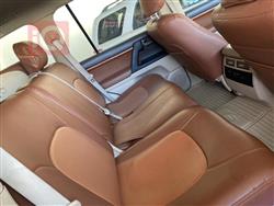 تۆیۆتا لاند کروزەر